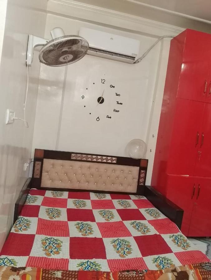 Aparna Niwas Home Stay Family Friendly Waranasi Zewnętrze zdjęcie